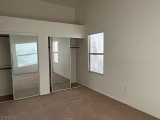 Photo #4: 2368911 Listing 