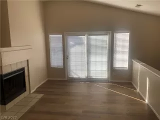 Photo #3: 2368995 Listing 