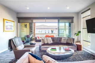 Photo #2: 2369009 Listing