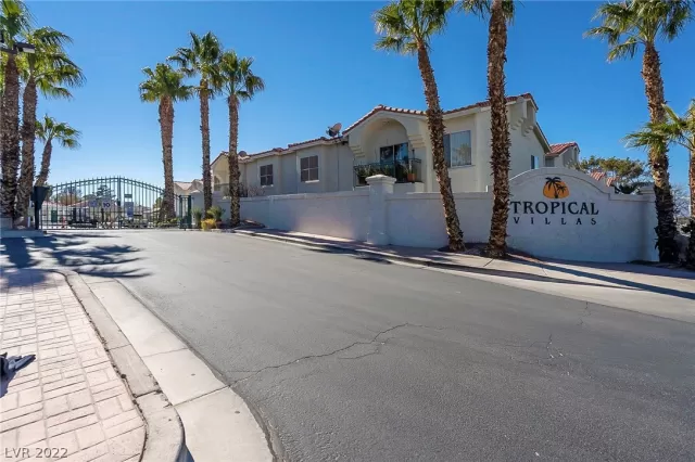 MLS: 2369028 Condo For Sale