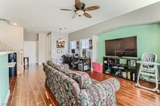 Photo #6: 2369031 Listing 