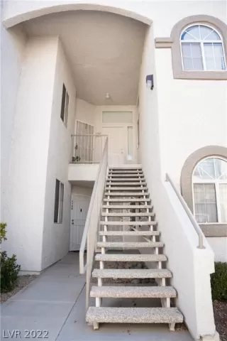 Photo #3: 2369032 Listing 