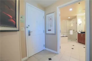 Photo #6: 2369039 Listing 