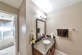 Photo #6: 2369048 Listing 