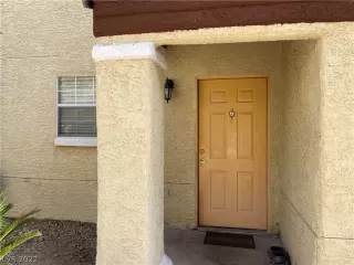 Photo #3: 2369086 Listing