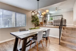 Photo #6: 2369087 Listing 