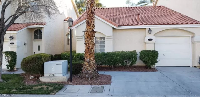 MLS: 2369090 Condo For Sale
