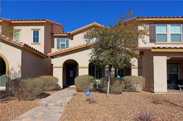 MLS: 2369108 Condo For Sale