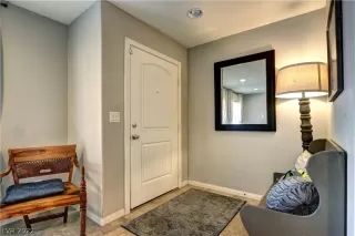 Photo #3: 2369108 Listing