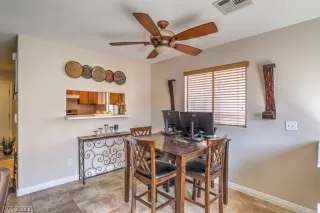 Photo #3: 2369116 Listing