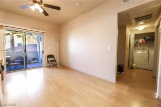 Photo #5: 2369119 Listing