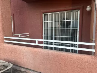 Photo #1: 2369128 Listing 