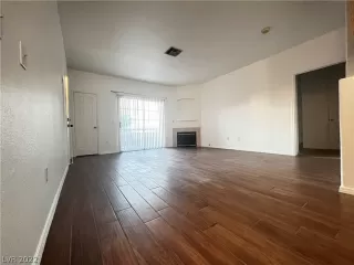 Photo #3: 2369128 Listing 