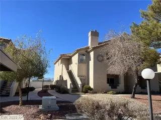 Photo #4: 2369135 Listing