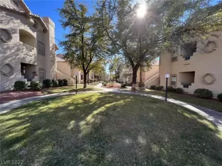 Photo #6: 2369135 Listing