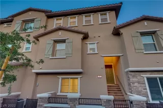 Photo #4: 2369139 Listing