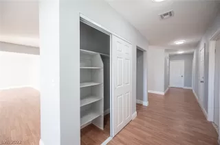 Photo #3: 2369153 Listing 