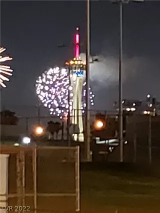 Photo #3: 2369187 Listing