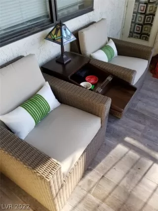 Photo #6: 2369187 Listing