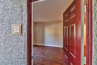 Photo #1: 2369205 Listing