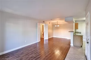 Photo #2: 2369205 Listing