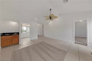 Photo #2: 2369251 Listing