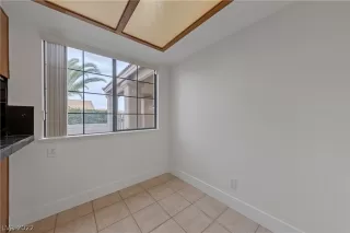 Photo #3: 2369251 Listing