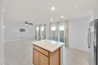 Photo #5: 2369264 Listing 