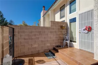 Photo #3: 2369269 Listing 