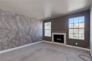 Photo #3: 2369292 Listing 