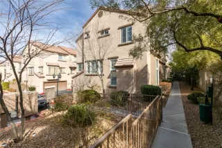 Photo #2: 2369298 Listing 