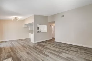 Photo #2: 2369313 Listing