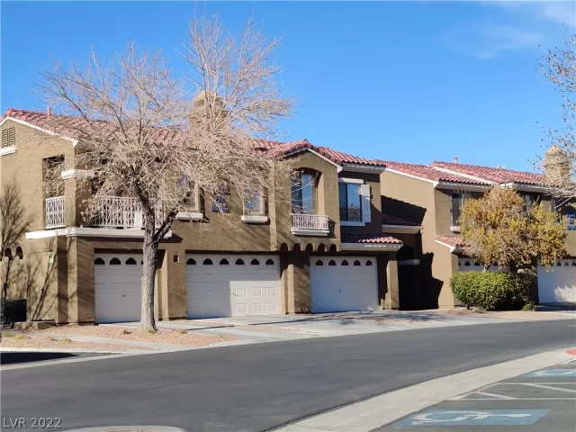 MLS: 2369319 Condo For Sale