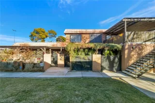 Photo #2: 2369322 Listing