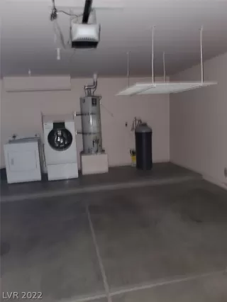 Photo #4: 2369333 Listing 