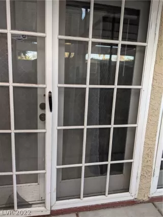 Photo #2: 2369377 Listing