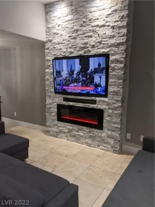 Photo #5: 2369377 Listing