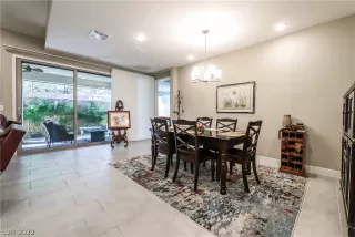 Photo #2: 2369390 Listing 