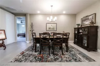 Photo #3: 2369390 Listing 