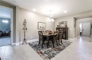 Photo #4: 2369390 Listing 