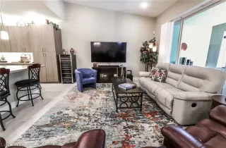 Photo #6: 2369390 Listing 