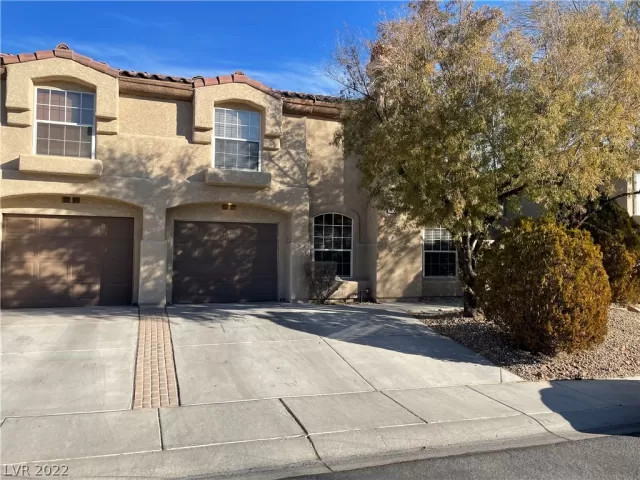 MLS: 2369422 Condo For Sale