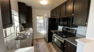 Photo #2: 2369442 Listing 