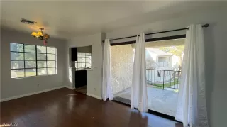 Photo #5: 2369442 Listing 