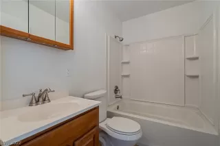 Photo #3: 2369493 Listing 