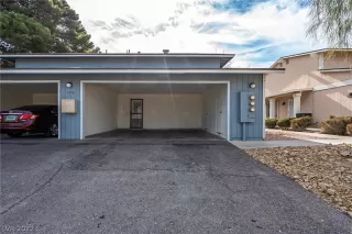 Photo #4: 2369493 Listing 