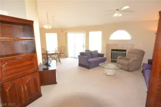 Photo #2: 2369500 Listing 