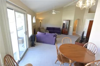 Photo #4: 2369500 Listing 