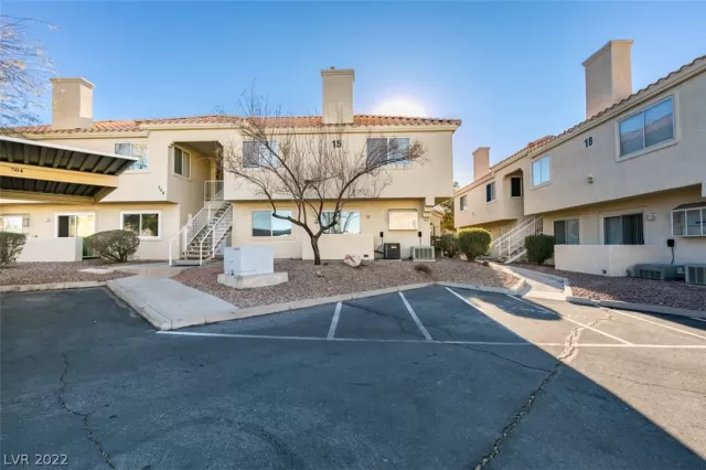 MLS: 2369518 Condo For Sale