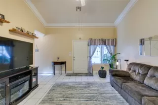 Photo #2: 2369518 Listing